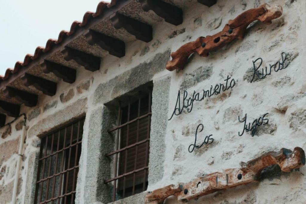 Casa Rural Los 2 Yugos Navaluenga Ngoại thất bức ảnh